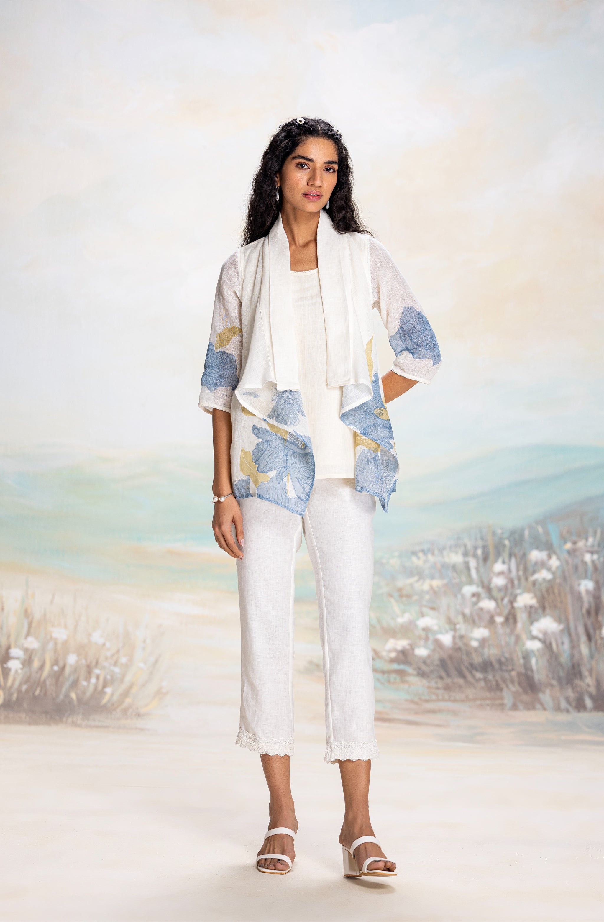 Big Floral printed Short jacket with inner and pants by Kaveri